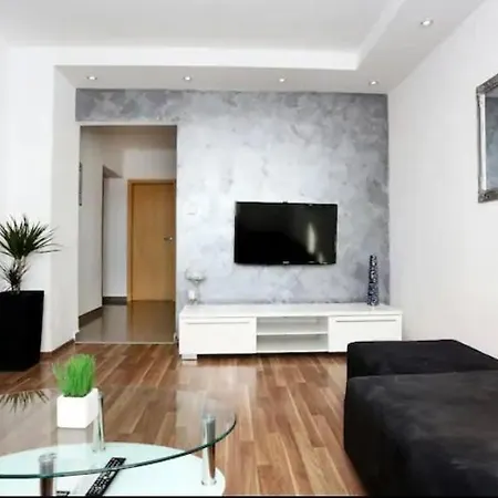 Perlita Apartment